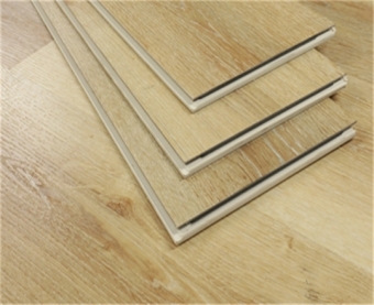 Holz-Kunststoff-Verbundboden